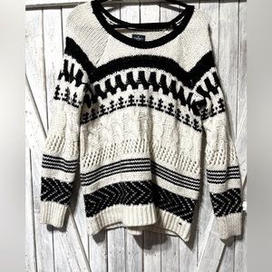 American Eagle Sweater **Thick Warm Nice 🌹☀️☀️☀️🌹